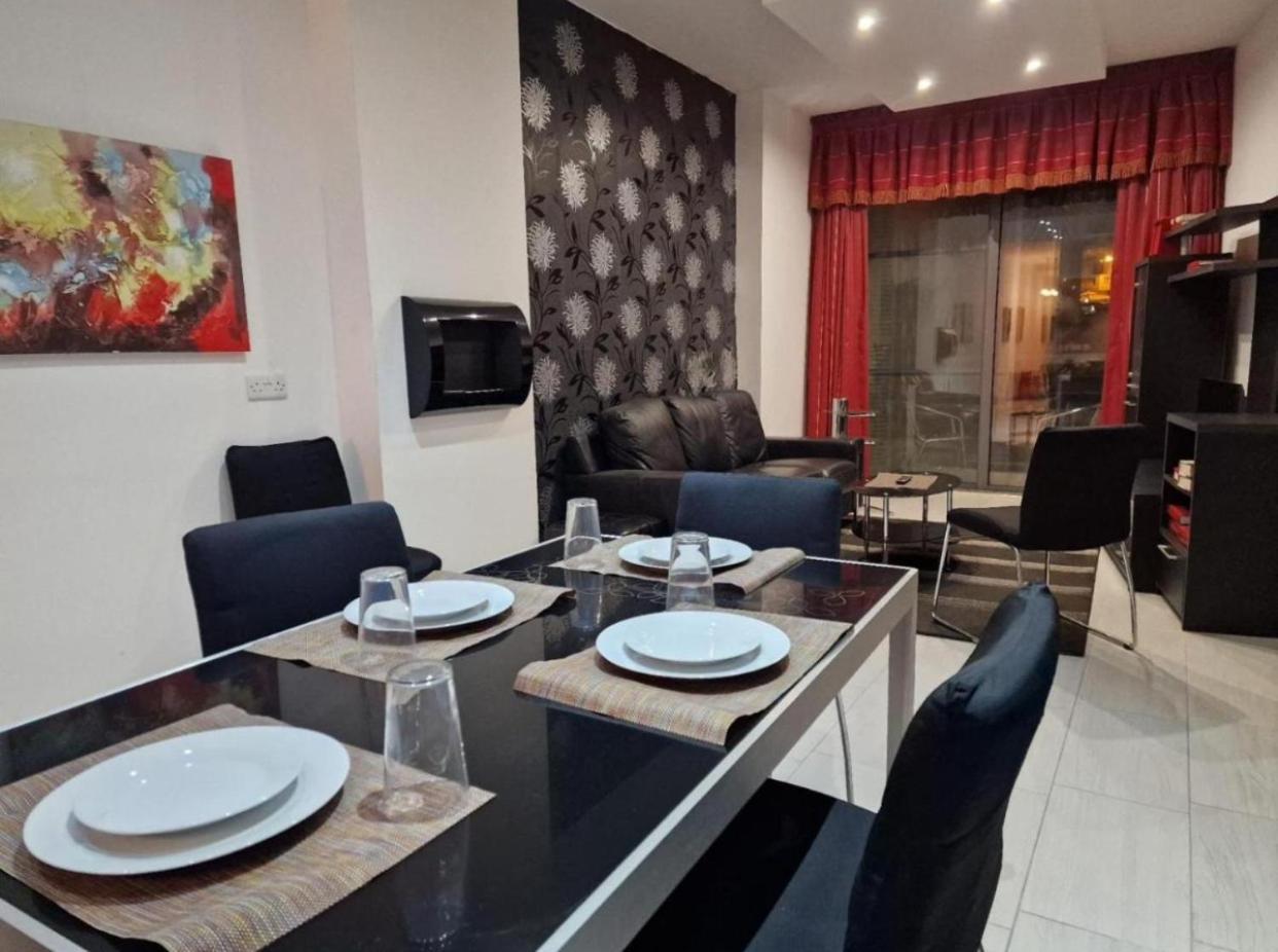 Bugibba Central Modern Apartment Bahía de San Pablo Exterior foto
